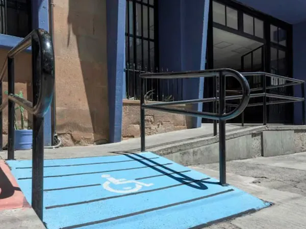 Обеспечение условий доступности для инвалидов объектов и предоставляемых услуг в сфере науки и образования, а также оказания им при этом необходимой помощи